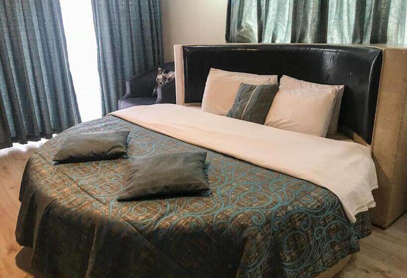 هتل Melrose House