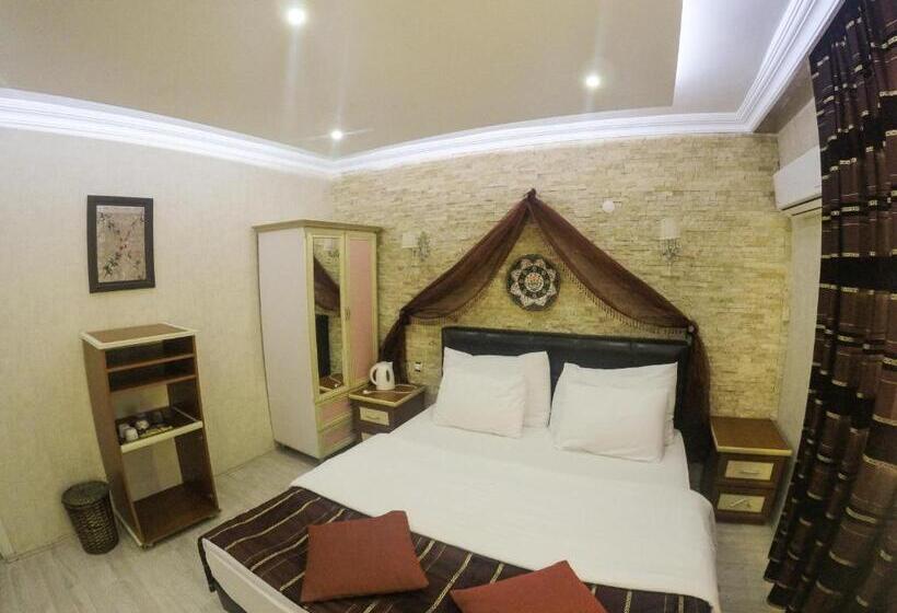 هتل Melrose House