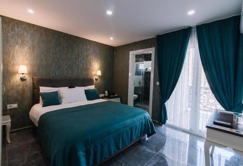 هتل Melrose House