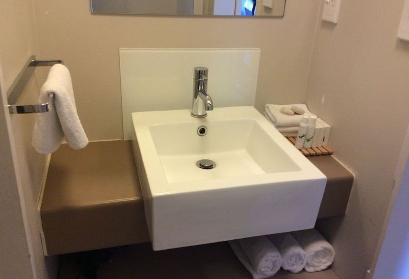 בית מלון כפרי Lake Rotorua