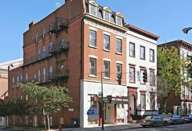 ホテル Midtown Inn