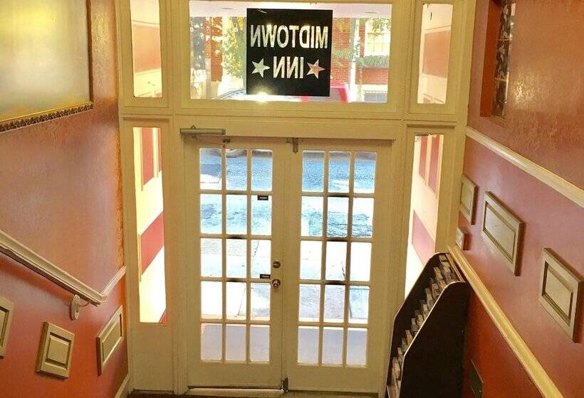 ホテル Midtown Inn