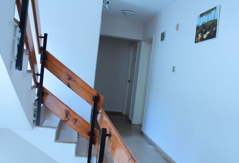 בית מלון כפרי Mola