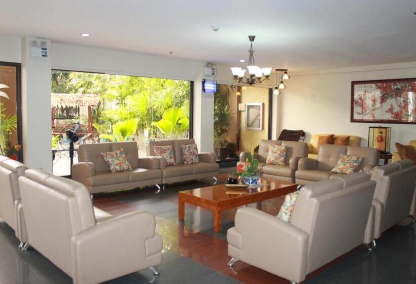 هتل Palmbeach Resort & Spa Mactan, Cebu