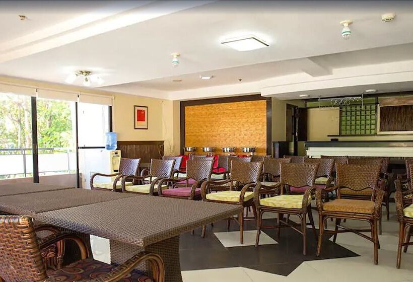 هتل Palmbeach Resort & Spa Mactan, Cebu