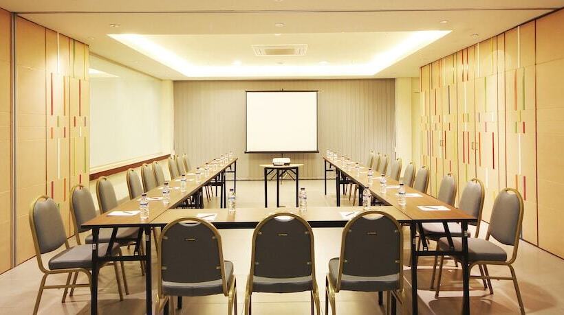 Pop! Hotel Sangaji Yogyakarta