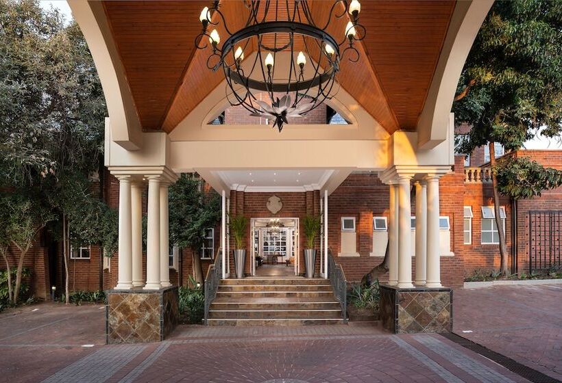 Premier Hotel Quatermain