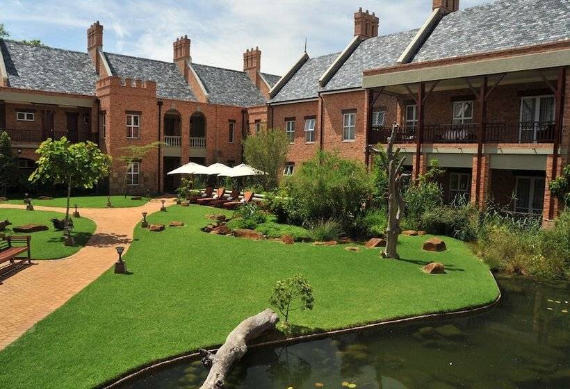 Premier Hotel Quatermain