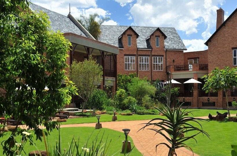 Premier Hotel Quatermain