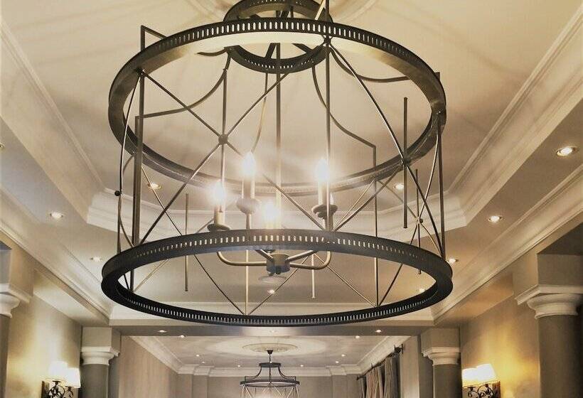 Premier Hotel Quatermain