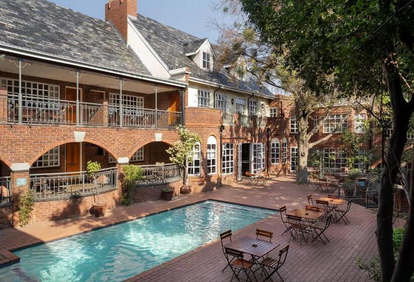 Premier Hotel Quatermain