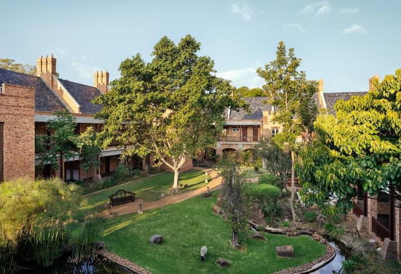 Premier Hotel Quatermain