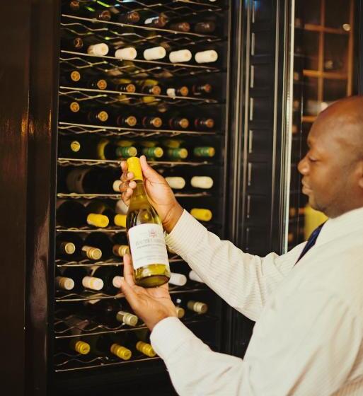 Premier Hotel Quatermain