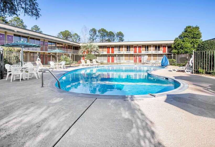 فندق Quality Inn Americus