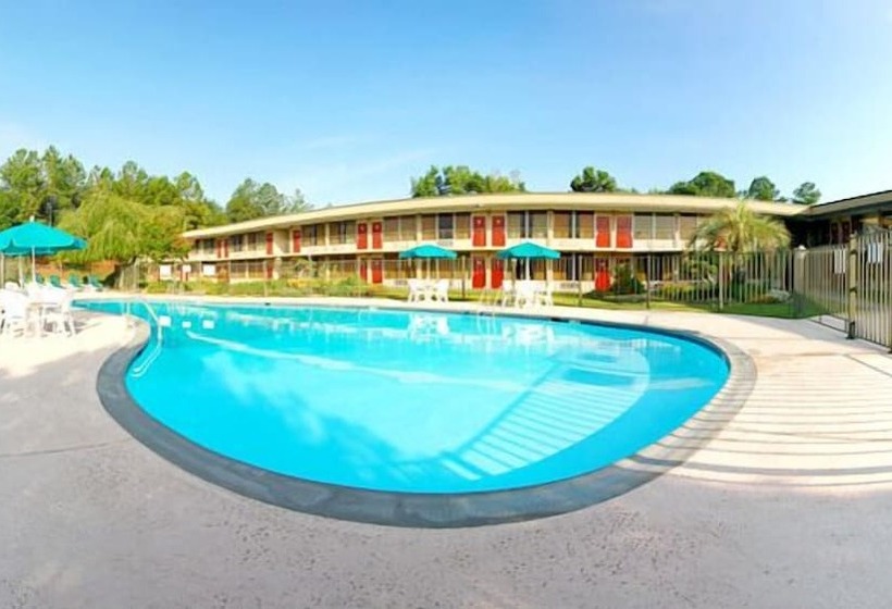 فندق Quality Inn Americus
