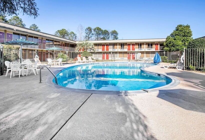 فندق Quality Inn Americus