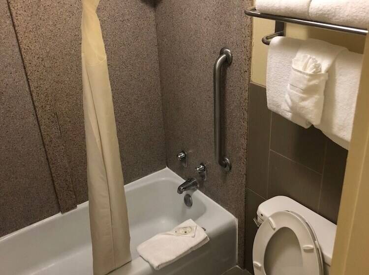 فندق Quality Inn Americus