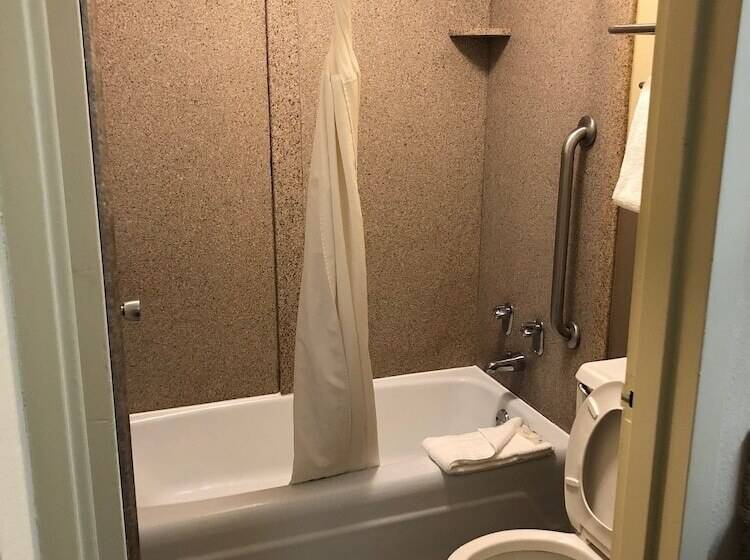 فندق Quality Inn Americus