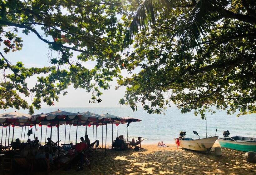 هتل Quarter 09 Beach