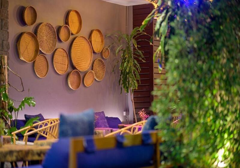 هتل Quarter 09 Beach