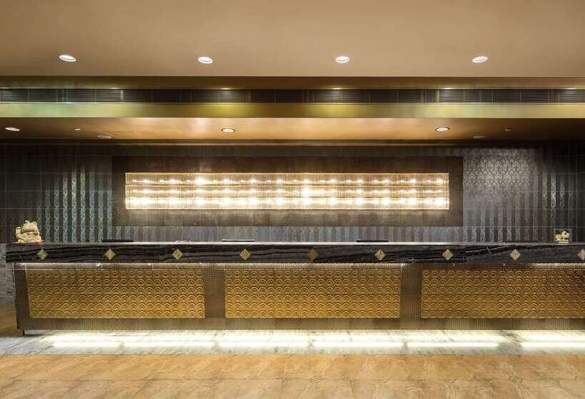 هتل Ramada Hong Kong Harbour View