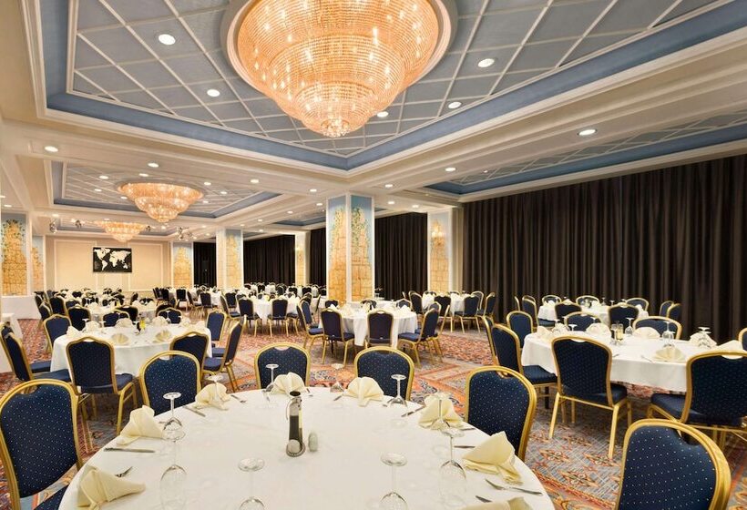 هتل Ramada Plaza By Wyndham Gevgelija