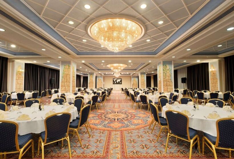 هتل Ramada Plaza By Wyndham Gevgelija