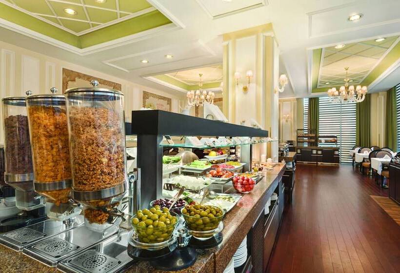 هتل Ramada Plaza By Wyndham Gevgelija