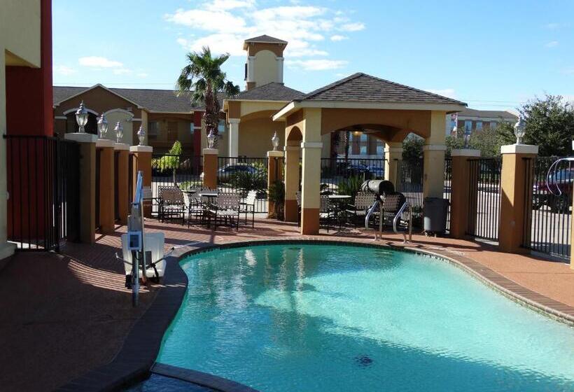 בית מלון כפרי Regency Inn & Suites  Baytown