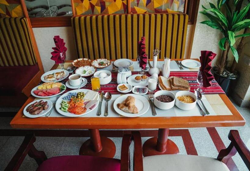 酒店 Safeer International