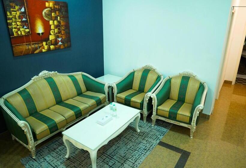 酒店 Safeer International