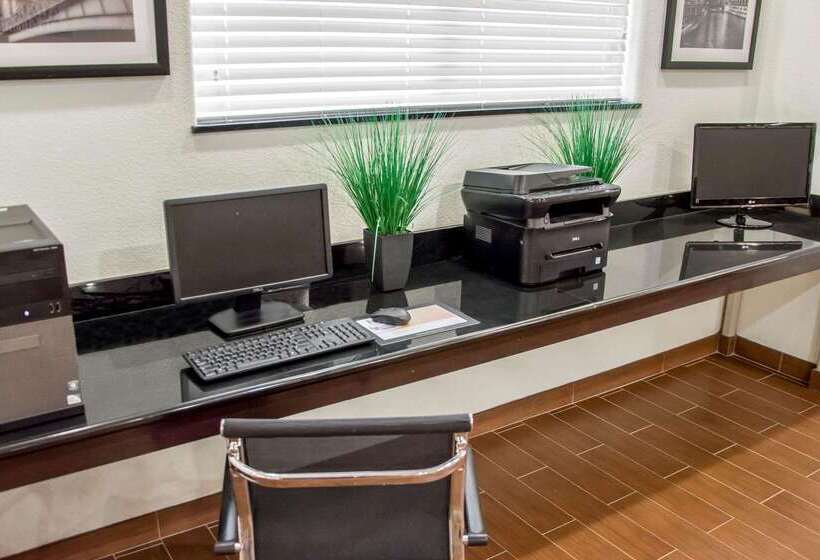 هتل Sleep Inn & Suites Center