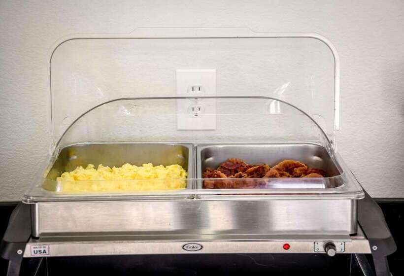 هتل Sleep Inn & Suites Center