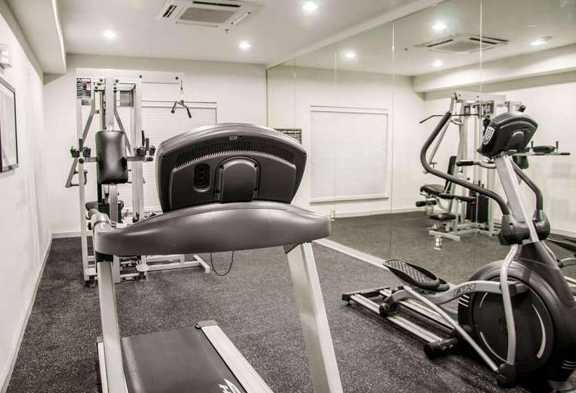 هتل Sleep Inn & Suites Center