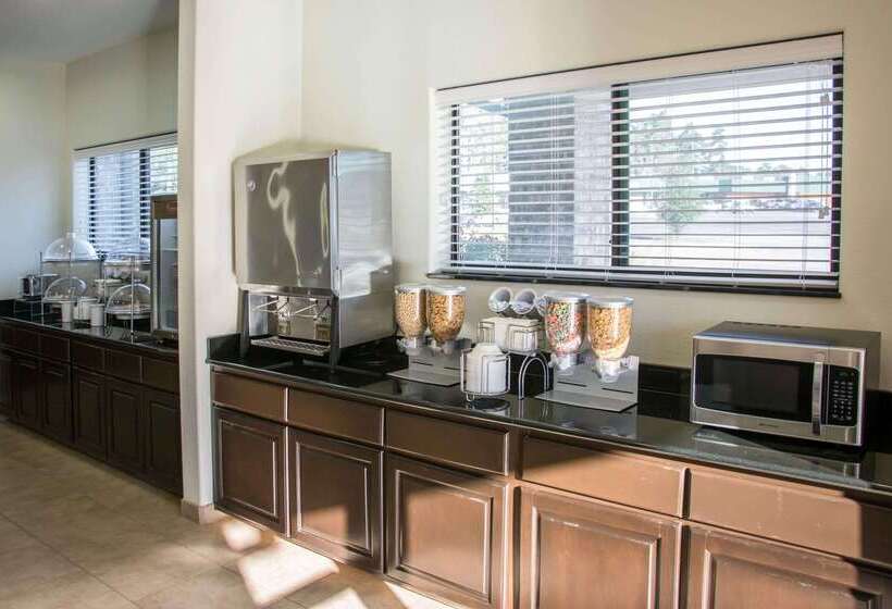 هتل Sleep Inn & Suites Center