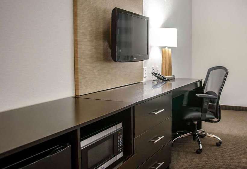 هتل Sleep Inn & Suites Center