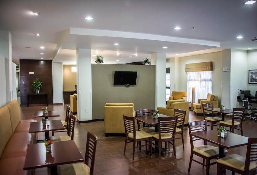 هتل Sleep Inn & Suites Center