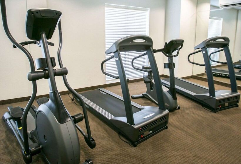 酒店 Sleep Inn & Suites