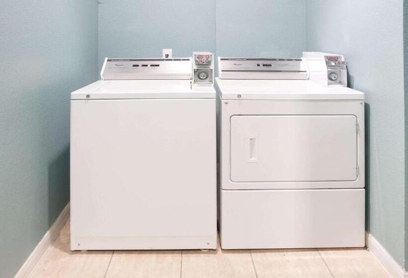 酒店 Super 8 By Wyndham Brenham Tx