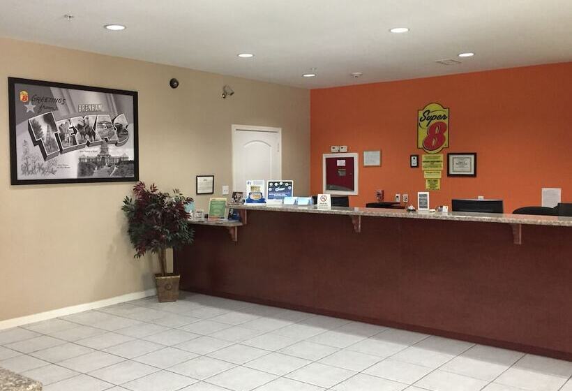 酒店 Super 8 By Wyndham Brenham Tx