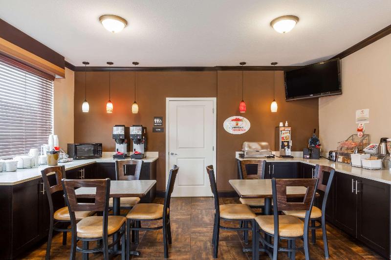 호텔 Super 8 By Wyndham Center