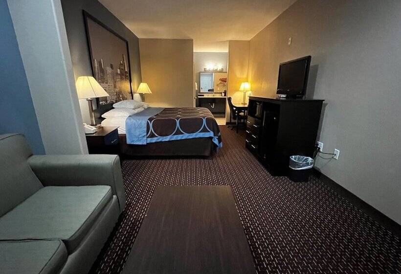 هتل Super 8 By Wyndham Center