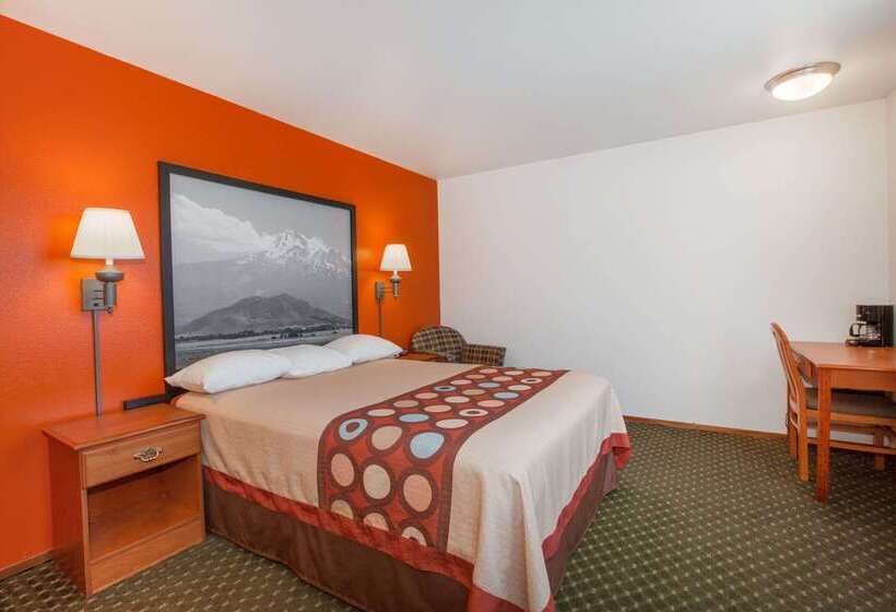 호텔 Super 8 By Wyndham Cloverdale Wine Country