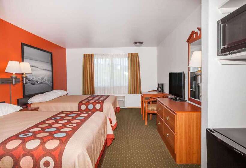 호텔 Super 8 By Wyndham Cloverdale Wine Country