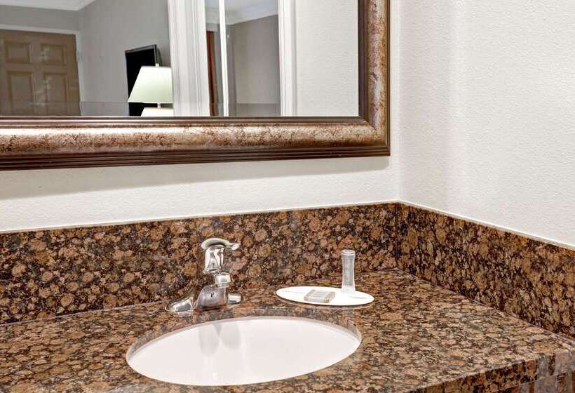 ホテル Super 8 By Wyndham Cypress Buena Park Area