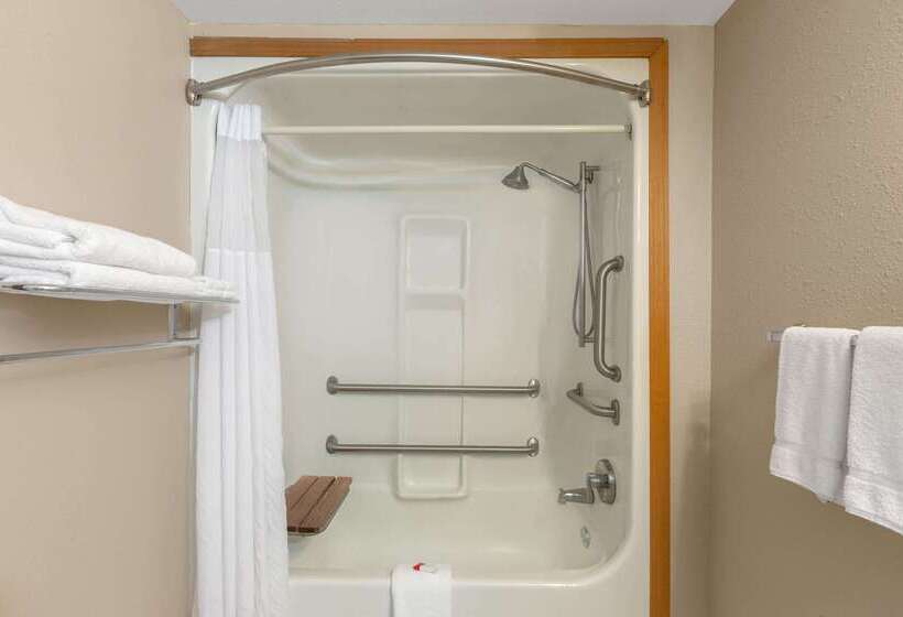 هتل Super 8 By Wyndham Eureka Springs