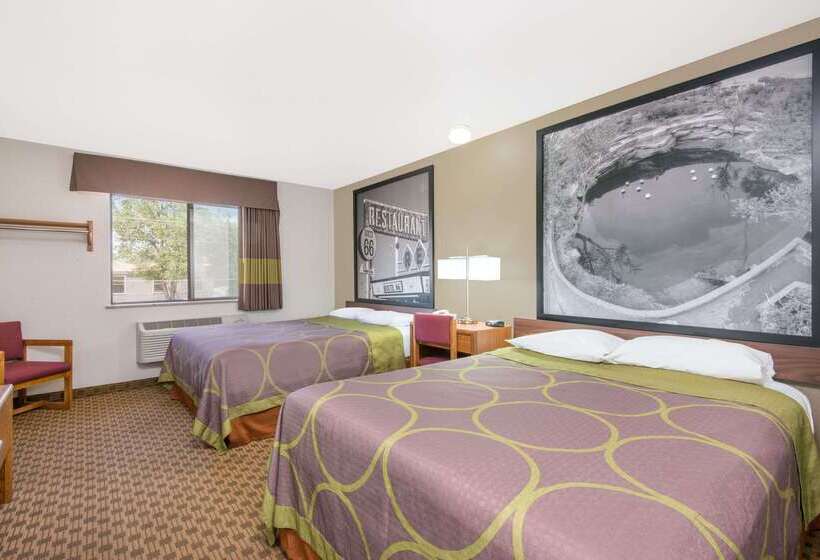 فندق Super 8 By Wyndham Santa Rosa