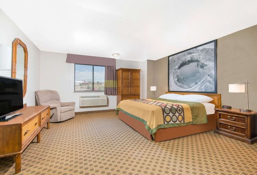 فندق Super 8 By Wyndham Santa Rosa