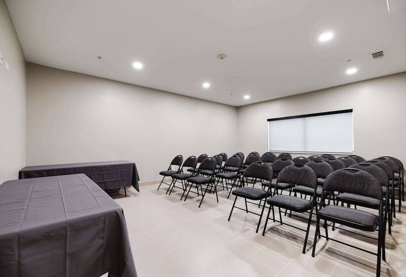 فندق Surestay Studio By Best Western Conroe Downtown