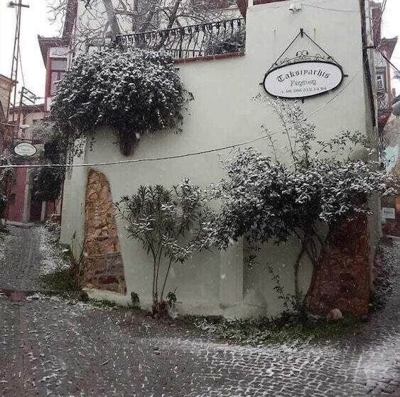 Отель Taksiyarhis Pension